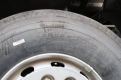 大运 风驰重卡 300马力 8X4 6米自卸车(DYQ3311D5FB)