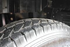 江铃凯锐 116马力 4米单排厢式轻卡(宽体)