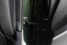 锐铃&nbsp;皮卡驾驶室                                               图片