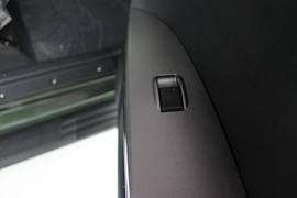 锐铃&nbsp;皮卡驾驶室                                               图片