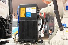 广汽日野 700系列 350马力 8X4 搅拌车(YC5310GJBFY2PU)