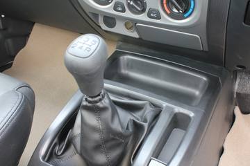 ���� ���� 2012�� ���� 2.8L���� ����Ƥ��(�Ҷ�)ͼƬ