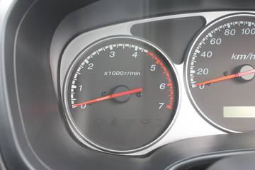 ���� ���� 2012�� ���� 2.8L���� ����Ƥ��(�Ҷ�)ͼƬ
