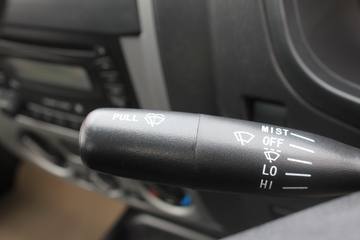 ���� ���� 2012�� ���� 2.8L���� ����Ƥ��(�Ҷ�)ͼƬ