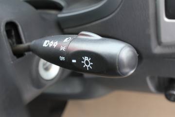 ���� ���� 2012�� ���� 2.8L���� ����Ƥ��(�Ҷ�)ͼƬ