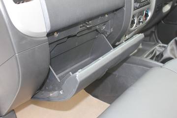 ���� ���� 2012�� ���� 2.8L���� ����Ƥ��(�Ҷ�)ͼƬ