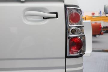 ���� ���� 2012�� ���� 2.8L���� ����Ƥ��(�Ҷ�)ͼƬ
