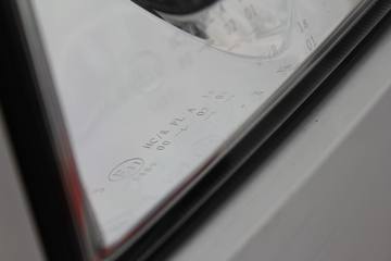 ���� ���� 2012�� ���� 2.8L���� ����Ƥ��(�Ҷ�)ͼƬ