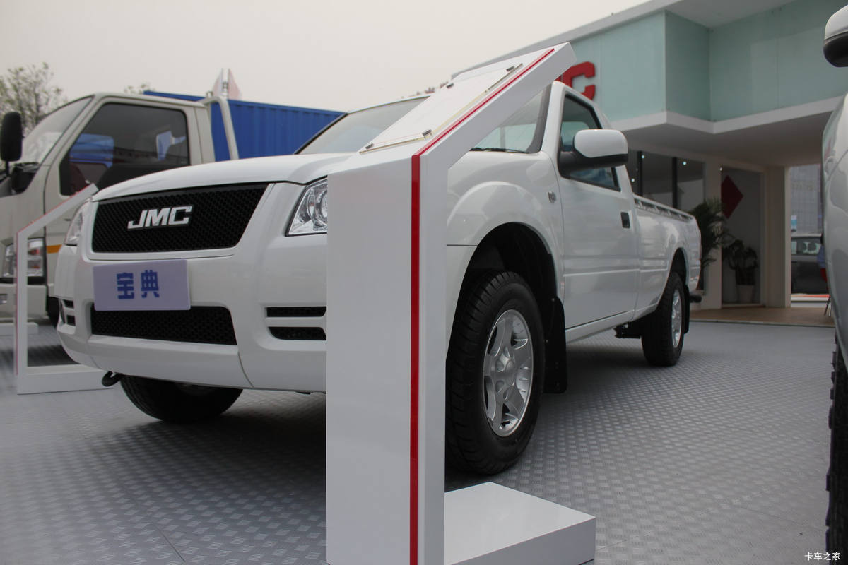 江铃 宝典 2012款 两驱 2.8L柴油 单排皮卡(右舵)