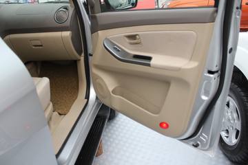 ���� �� 2012�� 2.4L����  ���� ˫��Ƥ��(LX)ͼƬ