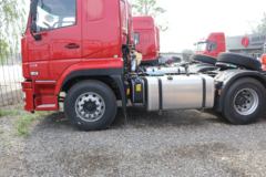 东风华神 T7重卡 北方版 430马力 6X4 牵引车(高顶)(EQ4250VFV)