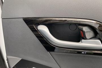 ������ʮ�� D-MAX 2019�� ������ 1.9T���� ���� �ֶ� ˫��Ƥ��(����)ͼƬ