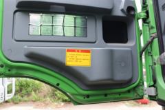 上汽红岩 杰狮C500重卡 350马力 8X4 7.4米自卸车(CQ3316HTVG366L)