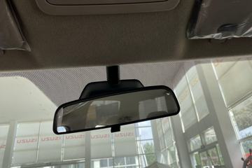 ������ʮ�� D-MAX 2019�� ������ 1.9T���� ���� �ֶ� ˫��Ƥ��(����)ͼƬ