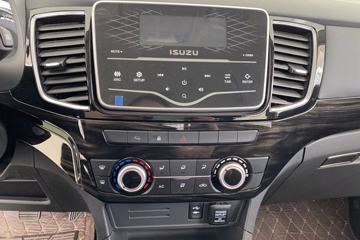 ������ʮ�� D-MAX 2019�� ������ 1.9T���� ���� �ֶ� ˫��Ƥ��(����)ͼƬ