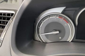 ������ʮ�� D-MAX 2019�� ������ 1.9T���� ���� �ֶ� ˫��Ƥ��(����)ͼƬ