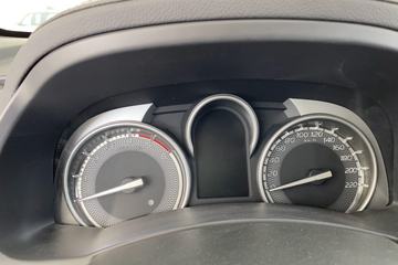 ������ʮ�� D-MAX 2019�� ������ 1.9T���� ���� �ֶ� ˫��Ƥ��(����)ͼƬ