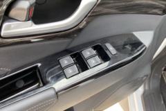 江西五十铃 铃拓 2019款 手动领航版 2.5T柴油 150马力 两驱 双排皮卡 江西五十铃 铃拓 2019款 手动领航版 2.5T柴油 150马力 两驱 双排皮卡