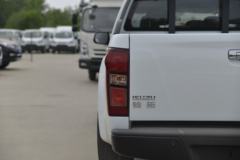 江西五十铃 铃拓 2019款 手动领航版 2.5T柴油 150马力 两驱 双排皮卡 江西五十铃 铃拓 2019款 手动领航版 2.5T柴油 150马力 两驱 双排皮卡