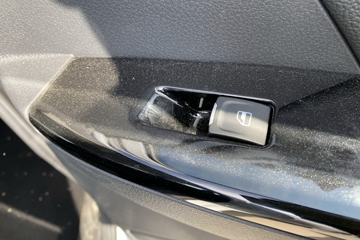 ������ʮ�� ���� 2019�� �ֶ��캽�� 2.5T���� 150���� ���� ˫��Ƥ��ͼƬ