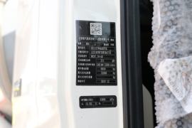 重汽豪沃(HOWO)底盘&nbsp;油罐车驾驶室图片