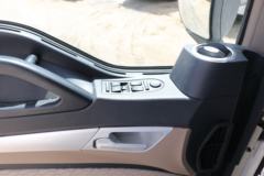 中国重汽 HOWO T5G 340马力 8X4 铝合金运油车(醒狮牌)(SLS5320GYYZ6)