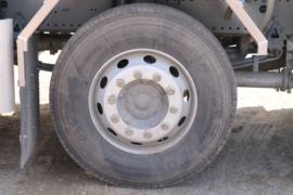 重汽豪沃(HOWO)底盘&nbsp;油罐车底盘图片