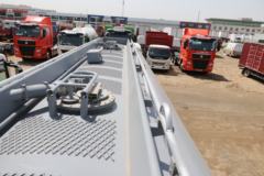 中国重汽 HOWO T5G 340马力 8X4 铝合金运油车(醒狮牌)(SLS5320GYYZ6)