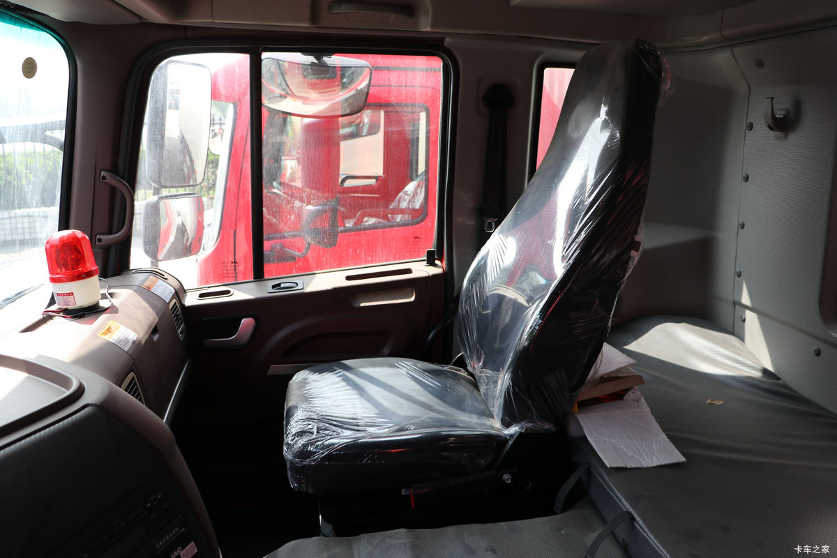 ���� �����K5X�ؿ� 260���� 6X2 9.5����������ʽ�ػ���(HFC5251XYKP1K2D54V)��ʻ��                                               