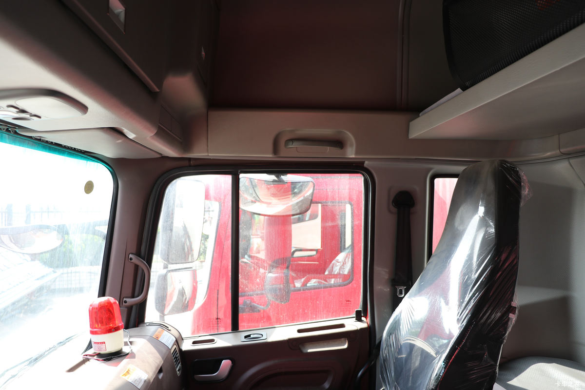 ���� �����K5X�ؿ� 260���� 6X2 9.5����������ʽ�ػ���(HFC5251XYKP1K2D54V)��ʻ��                                               