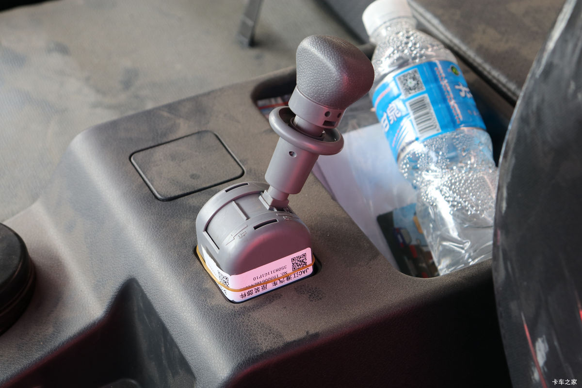 ���� �����K5X�ؿ� 260���� 6X2 9.5����������ʽ�ػ���(HFC5251XYKP1K2D54V)��ʻ��                                               