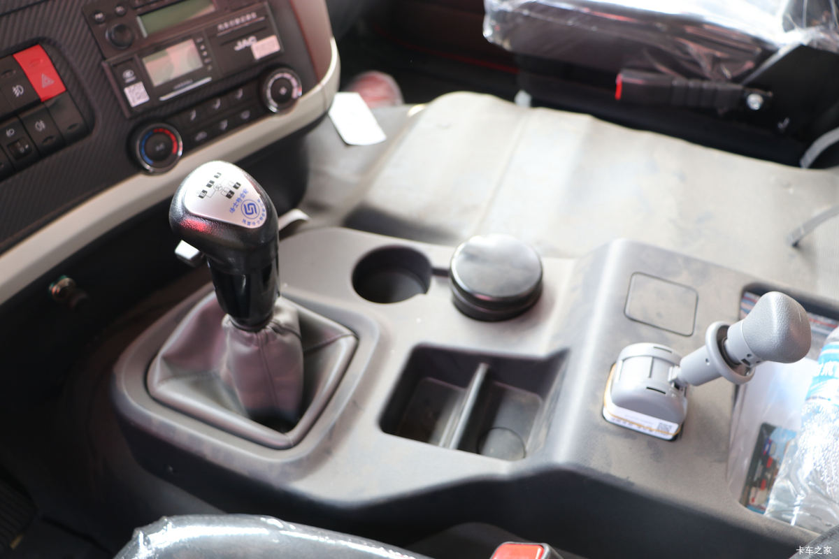 ���� �����K5X�ؿ� 260���� 6X2 9.5����������ʽ�ػ���(HFC5251XYKP1K2D54V)��ʻ��                                               