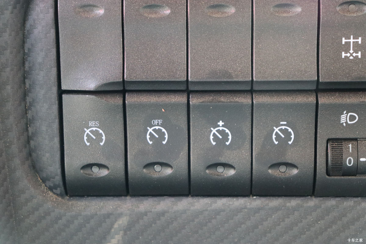 ���� �����K5X�ؿ� 260���� 6X2 9.5����������ʽ�ػ���(HFC5251XYKP1K2D54V)��ʻ��                                               