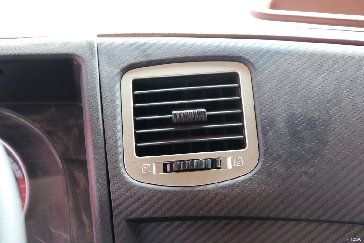 ���� �����K5X�ؿ� 260���� 6X2 9.5����������ʽ�ػ���(HFC5251XYKP1K2D54V)��ʻ��                                               