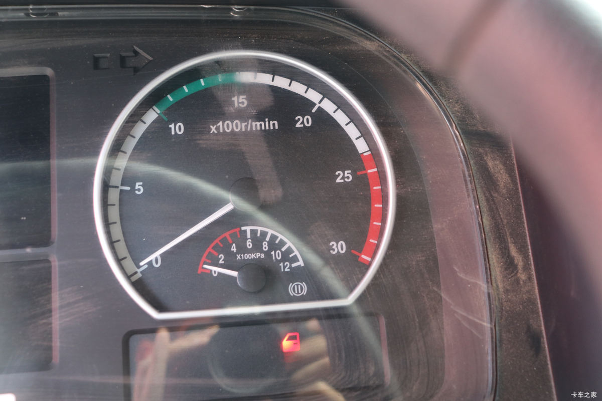 ���� �����K5X�ؿ� 260���� 6X2 9.5����������ʽ�ػ���(HFC5251XYKP1K2D54V)��ʻ��                                               