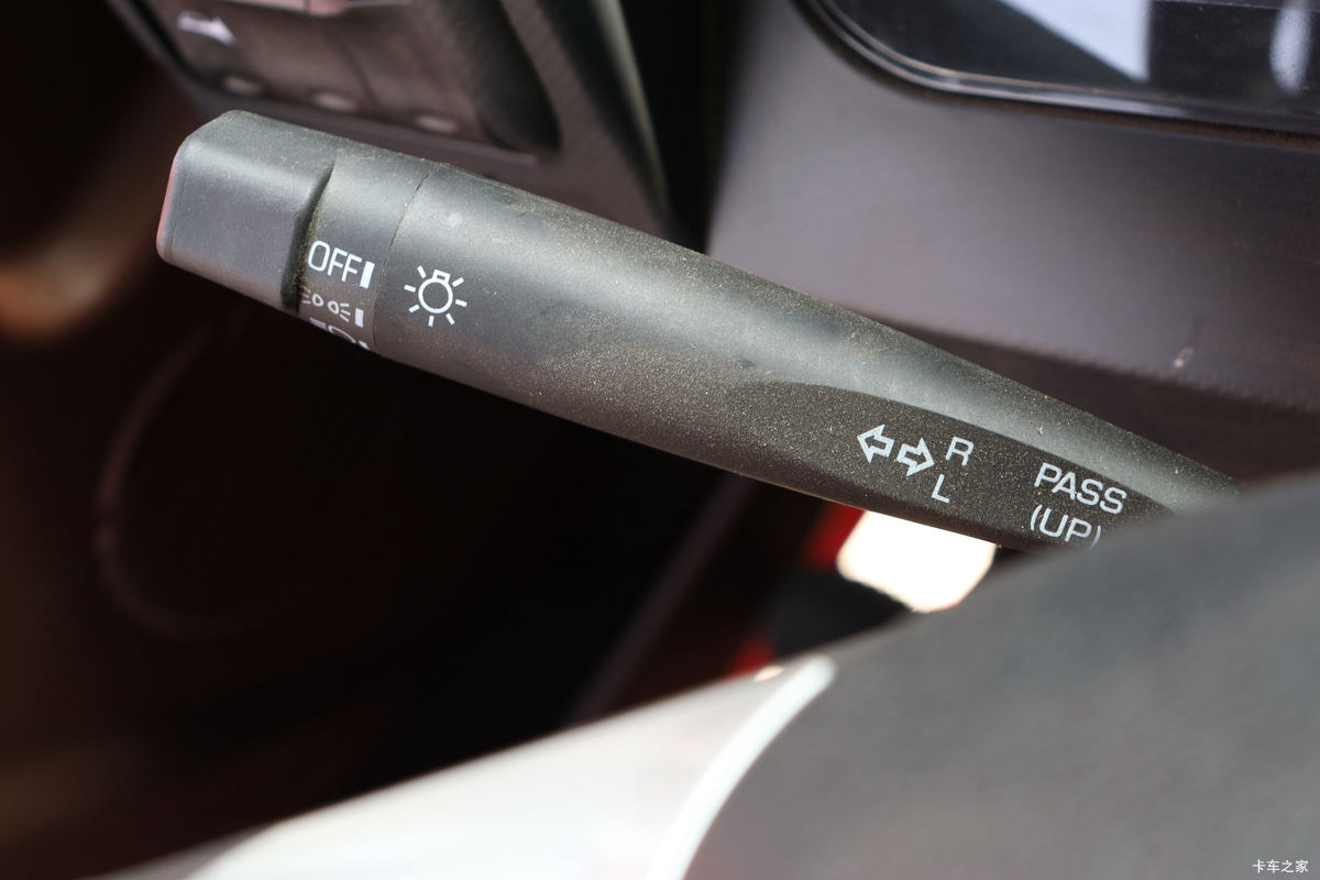 ���� �����K5X�ؿ� 260���� 6X2 9.5����������ʽ�ػ���(HFC5251XYKP1K2D54V)��ʻ��                                               