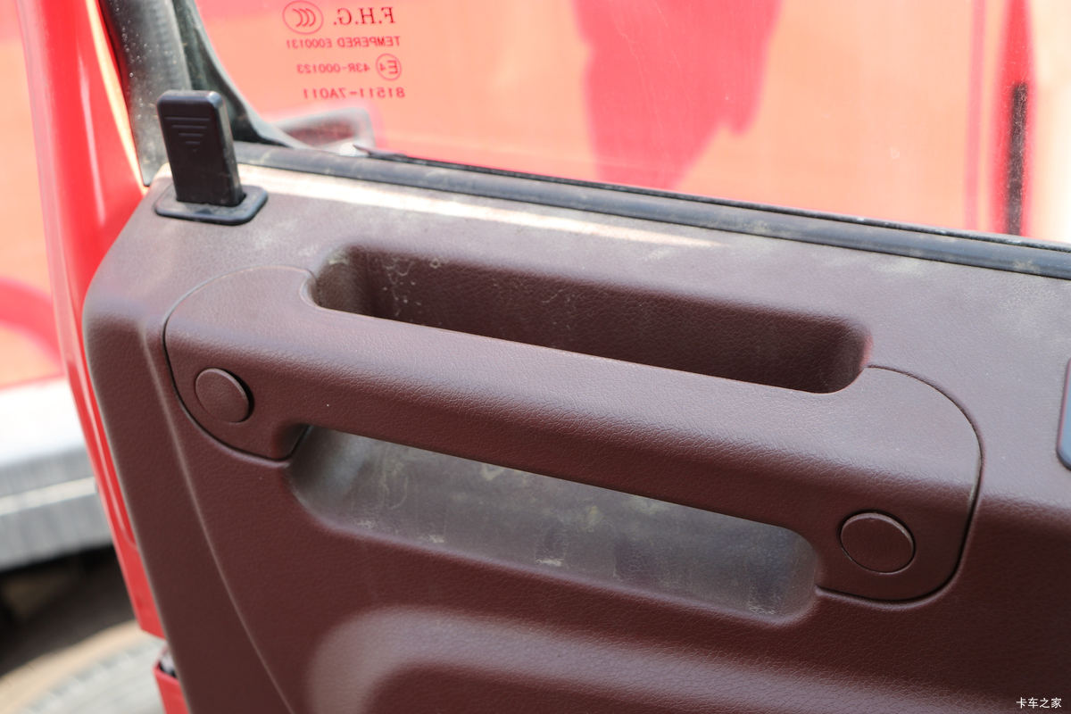 ���� �����K5X�ؿ� 260���� 6X2 9.5����������ʽ�ػ���(HFC5251XYKP1K2D54V)��ʻ��                                               