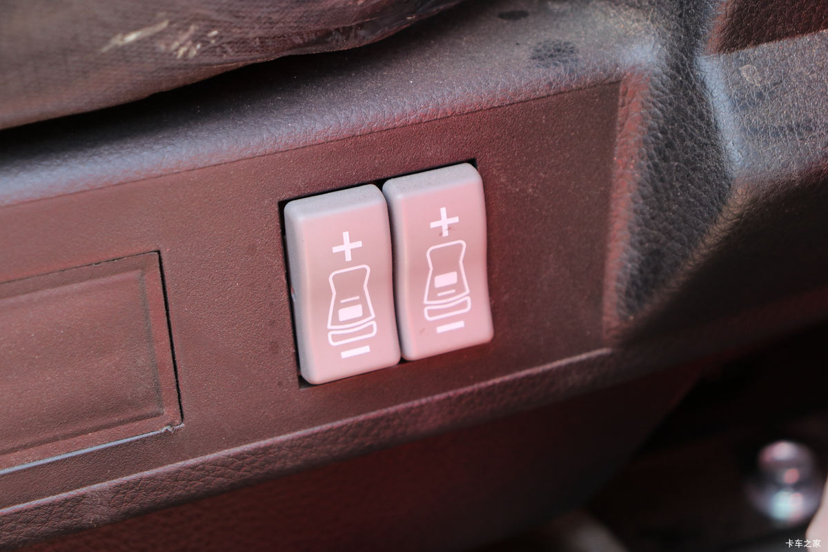 ���� �����K5X�ؿ� 260���� 6X2 9.5����������ʽ�ػ���(HFC5251XYKP1K2D54V)��ʻ��                                               