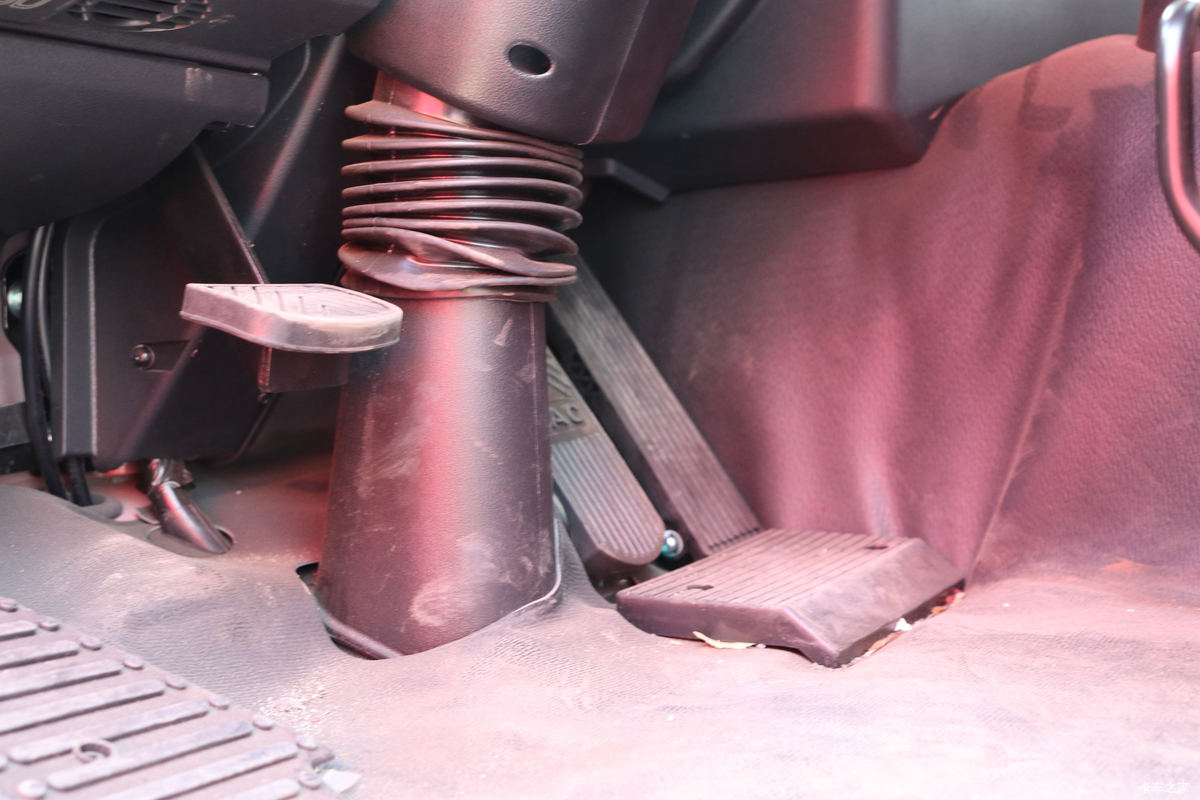 ���� �����K5X�ؿ� 260���� 6X2 9.5����������ʽ�ػ���(HFC5251XYKP1K2D54V)��ʻ��                                               