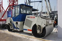 中联 YZC13H双钢轮压路机