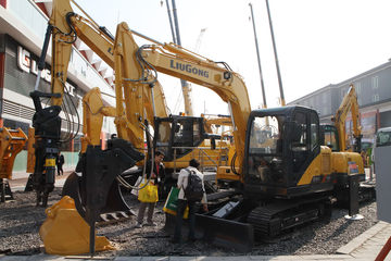 柳工 904C履带式液压挖掘机