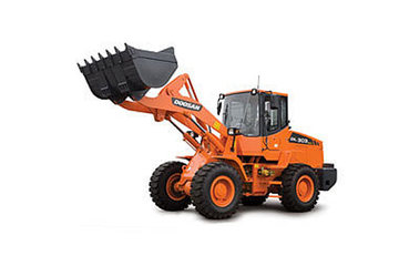 斗山 S330滑移式装载机