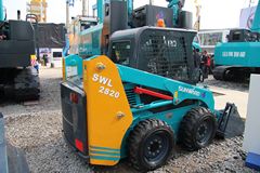 山河智能 SWL2820滑移装载机 