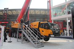 三一 125吨汽车起重机(STC1250)