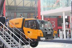 三一 125吨汽车起重机(STC1250)