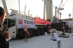 特雷克斯 1200吨全地面起重机(AC1000) 特雷克斯 1200吨全地面起重机(AC1000)