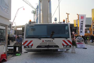 特雷克斯 全地面起重机	&nbsp;吊车外观                                                图片