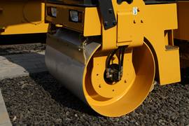 柳工 双钢轮压路机&nbsp;压路机外观图片