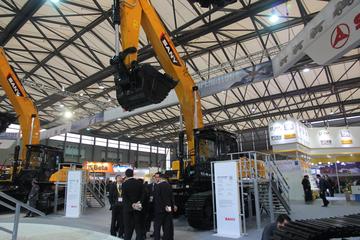 三一 SY465H-9履带式液压挖掘机