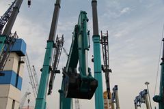 山河智能 SWE90E小型履带式液压挖掘机